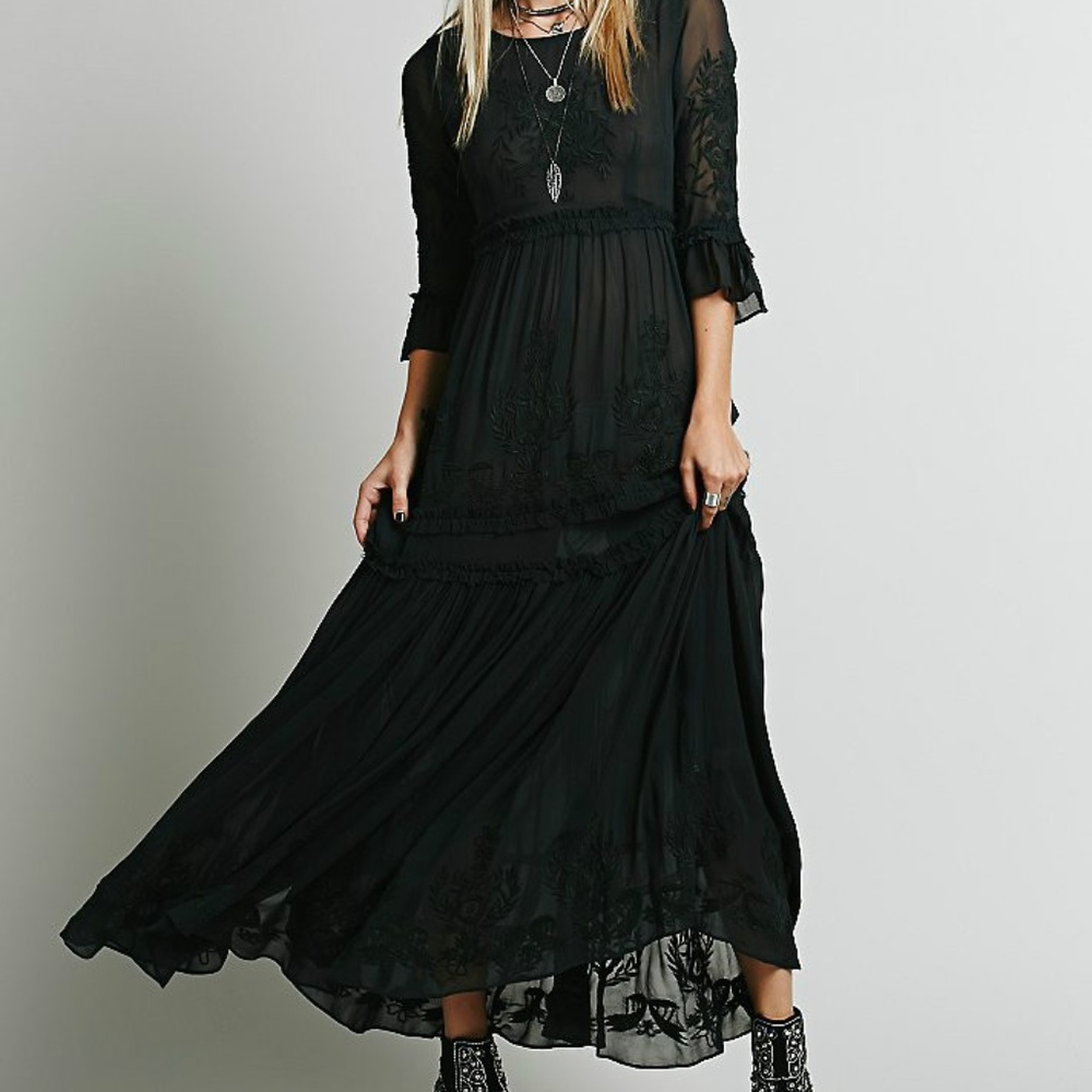 Bohemia embroidery maxi dress